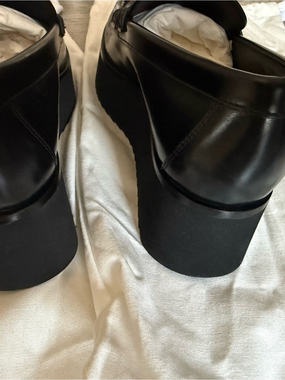 Gucci GG Platform Loafers with Gold Hardware - Picture 4 of 9